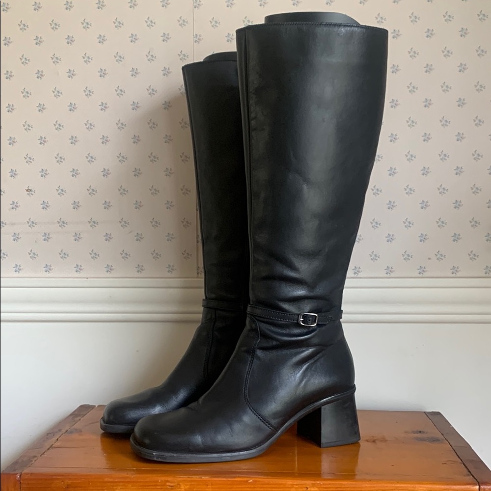 SOLD Y2K Tall Square toe Black Leather Boots Made in Canada GUC